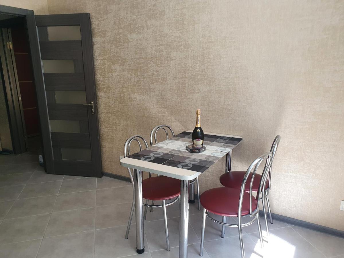 Appartement Квартира  A quiet place à Kamianets-Podilsky Extérieur photo